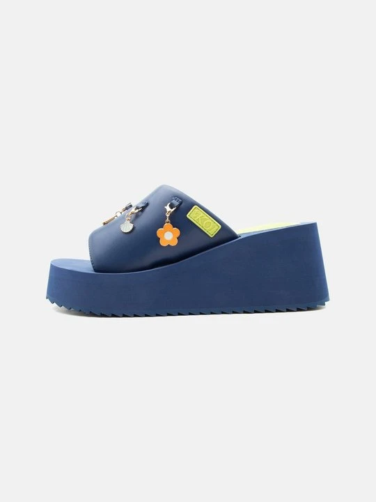 Zdjęcie produktu Klapki na obcasie Koi Footwear niebieski