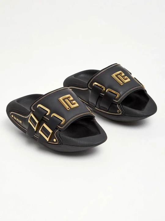 Zdjęcie produktu Klapki męskie skórzane BALMAIN