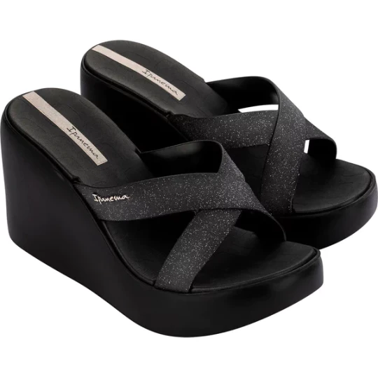 Zdjęcie produktu Klapki na koturnie High Fashion II Slide Fem Ipanema Czarny