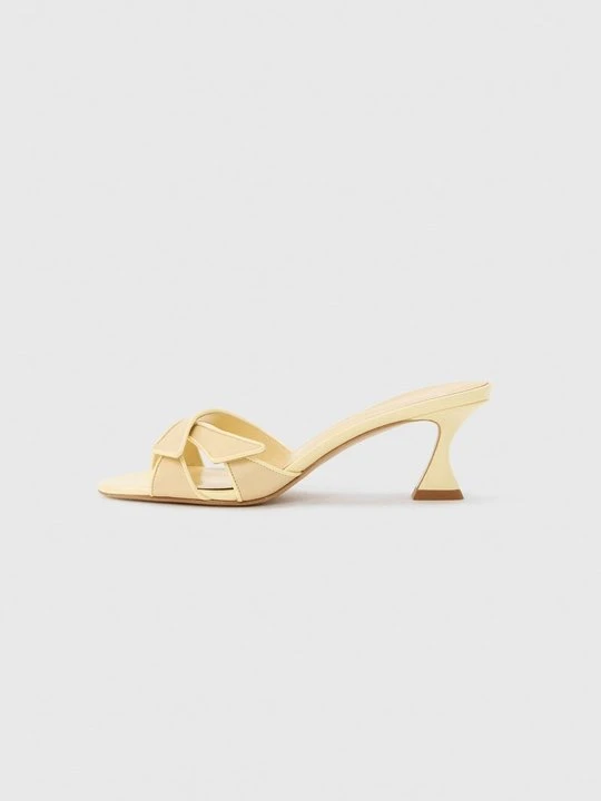 Zdjęcie produktu Klapki na obcasie Alexandre Birman taupe