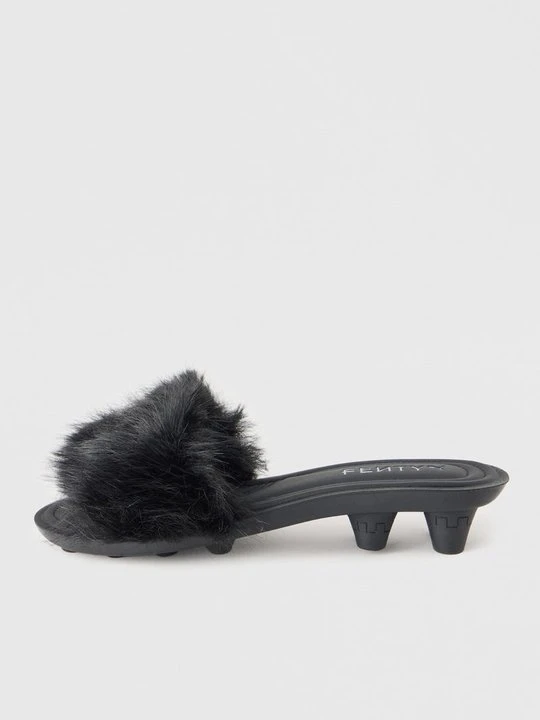 Zdjęcie produktu Klapki na obcasie FENTY X PUMA srebrny