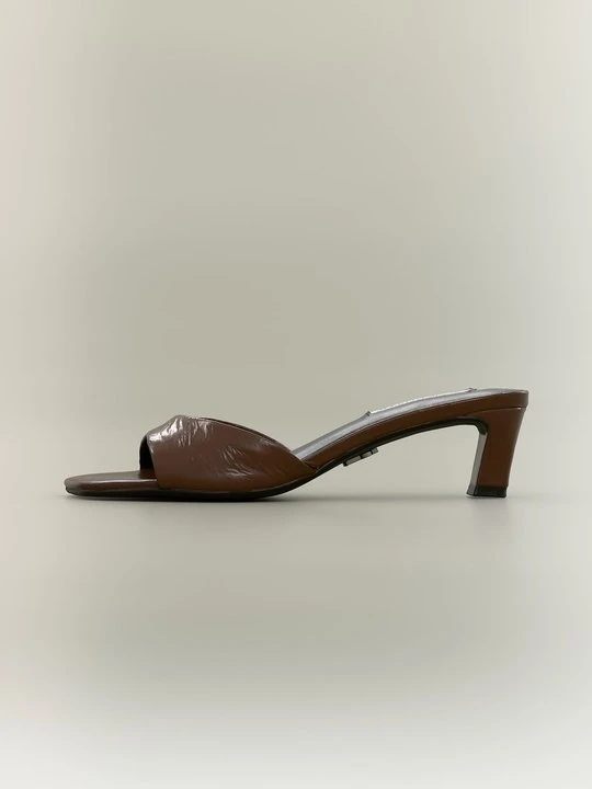 Zdjęcie produktu Klapki na obcasie Steve Madden brązowy
