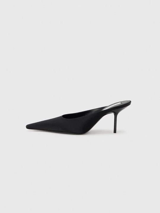 Zdjęcie produktu Klapki na obcasie Victoria Beckham czarny
