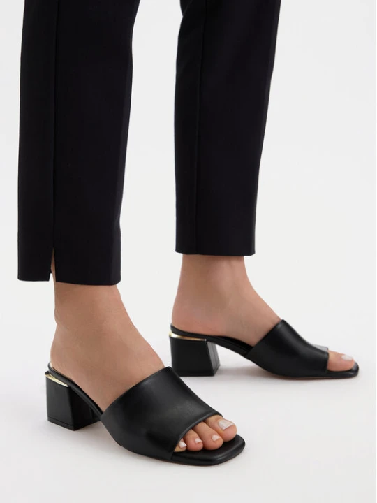 Zdjęcie produktu Klapki Nine West CEO-6223-9 Czarny