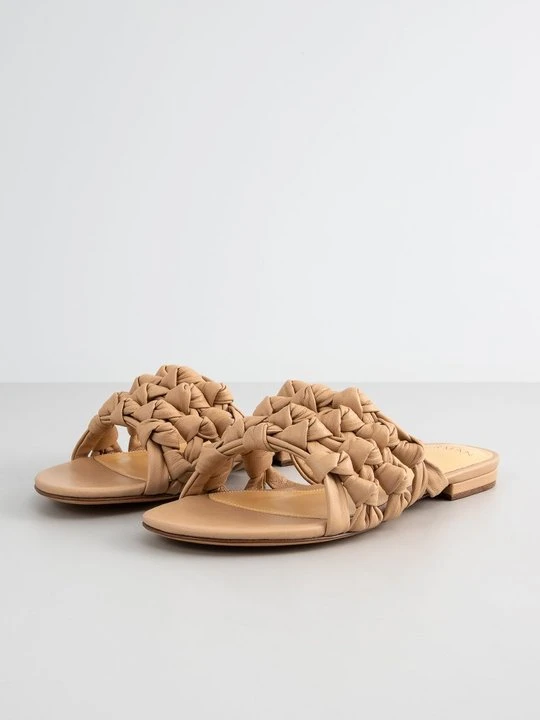 Zdjęcie produktu Klapki płaskie Alexandre Birman beżowy