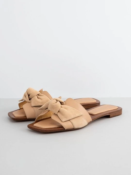 Zdjęcie produktu Klapki płaskie Alexandre Birman beżowy