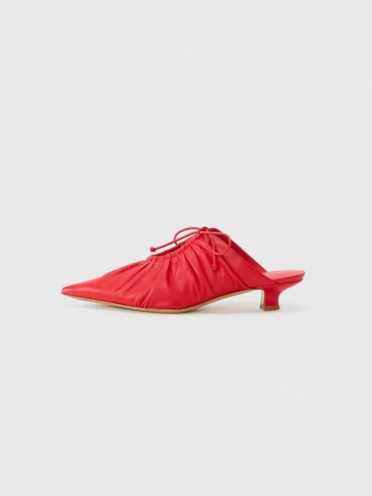 Zdjęcie produktu Klapki płaskie By Malene Birger czerwony
