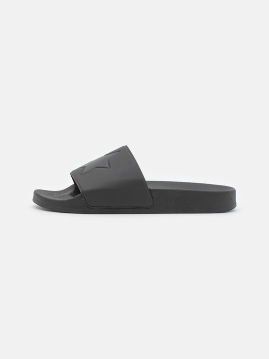 Zdjęcie produktu Klapki płaskie Chiara Ferragni czarny
