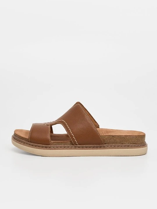 Zdjęcie produktu Klapki płaskie Clarks tan