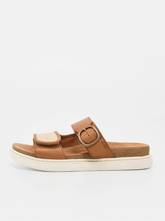Zdjęcie produktu Klapki płaskie Clarks brązowy