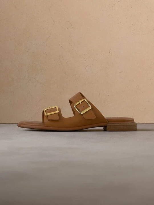 Zdjęcie produktu Klapki płaskie Clarks tan