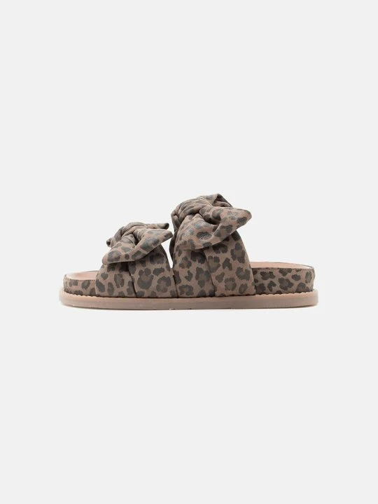 Zdjęcie produktu Klapki płaskie Copenhagen Shoes brązowy