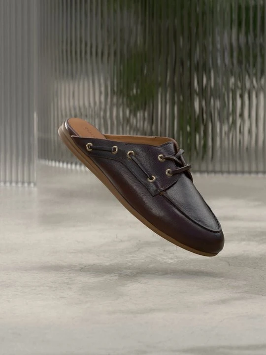 Zdjęcie produktu Klapki płaskie Copenhagen Shoes ciemnobrązowy