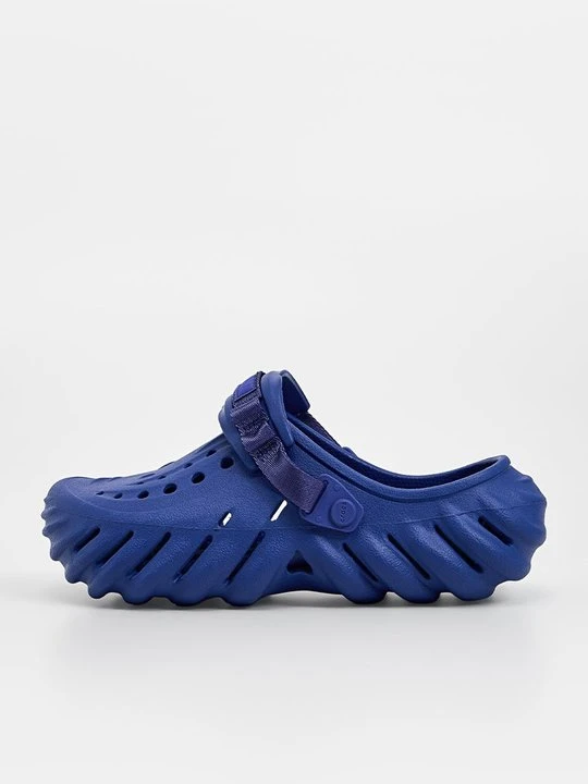 Zdjęcie produktu Klapki płaskie Crocs niebieski