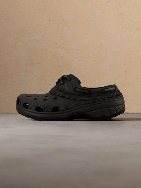 Zdjęcie produktu Klapki płaskie Crocs brązowy