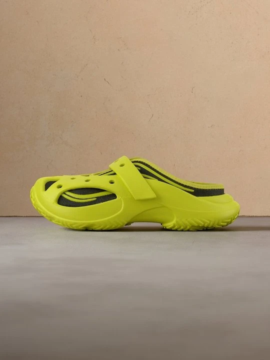 Zdjęcie produktu Klapki płaskie Crocs żółty