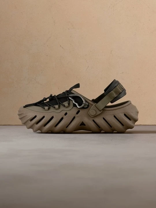 Zdjęcie produktu Klapki płaskie Crocs khaki