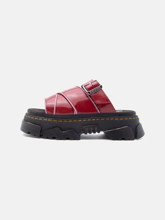 Zdjęcie produktu Klapki płaskie Dr. Martens czerwony