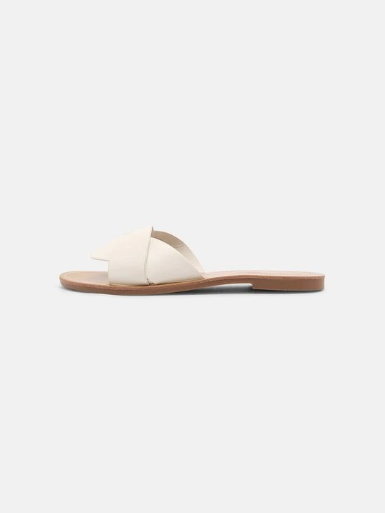 Zdjęcie produktu Klapki płaskie Even&Odd By Zalando biały