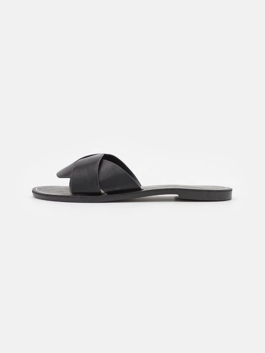 Zdjęcie produktu Klapki płaskie Even&Odd By Zalando czarny