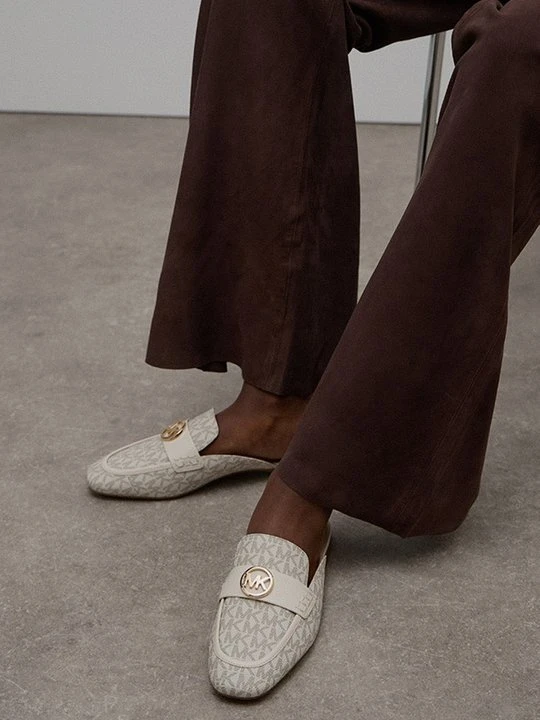 Zdjęcie produktu Klapki płaskie Michael Kors mleczny