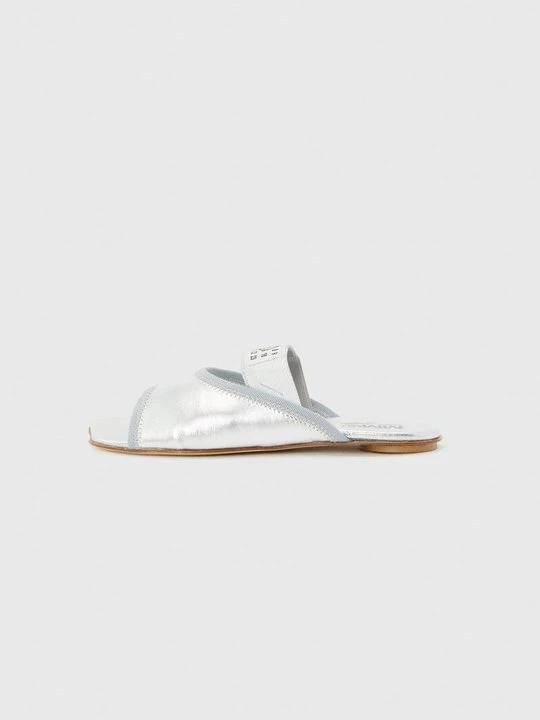 Zdjęcie produktu Klapki płaskie MM6 Maison Margiela srebrny