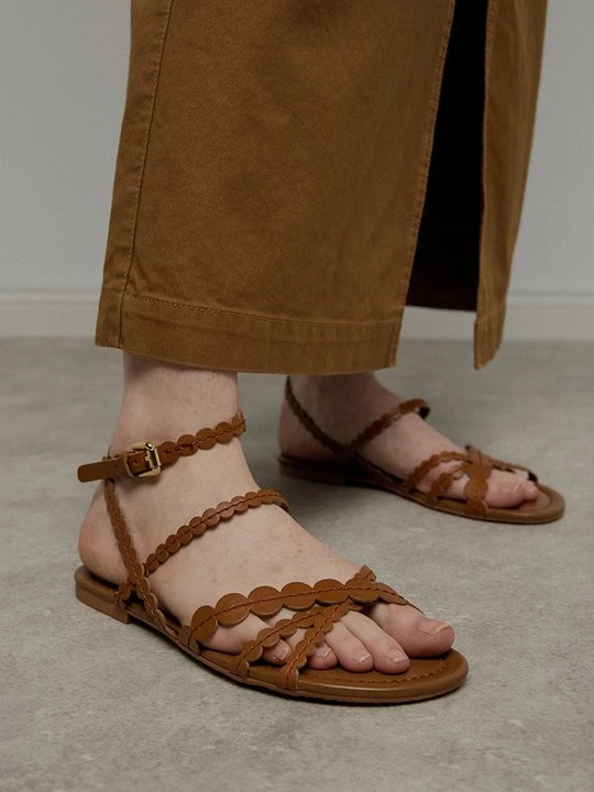 Zdjęcie produktu Klapki płaskie See By Chloé brązowy