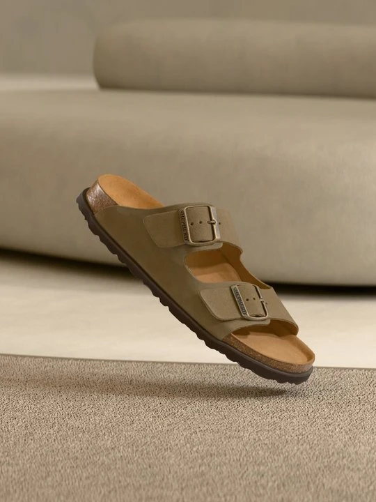 Zdjęcie produktu Klapki płaskie Shepherd taupe