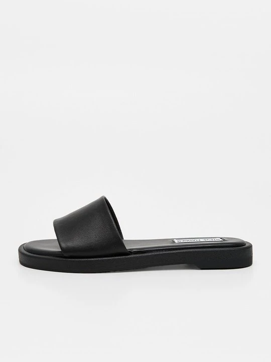 Zdjęcie produktu Klapki płaskie Steve Madden czarny