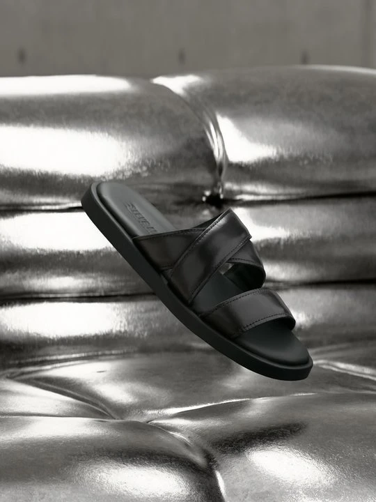 Zdjęcie produktu Klapki płaskie Steve Madden czarny