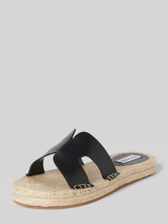 Zdjęcie produktu Klapki z efektem plecionki model ‘CHEER UP’ Steve Madden Czarny