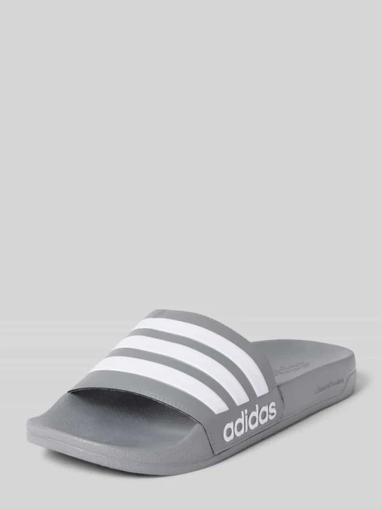 Zdjęcie produktu Klapki z napisem z logo Adidas Średnioszary