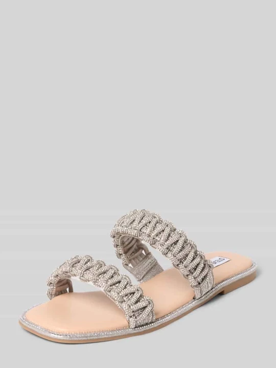 Zdjęcie produktu Klapki z obszyciem kamieniami stras model 'Nyssa' Steve Madden Srebrny