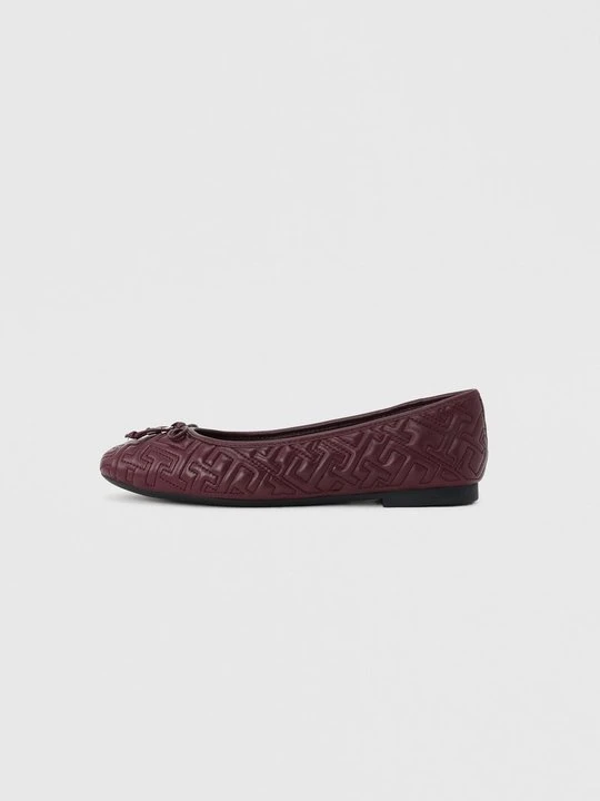 Zdjęcie produktu Klasyczne baleriny Tommy Hilfiger bordowy