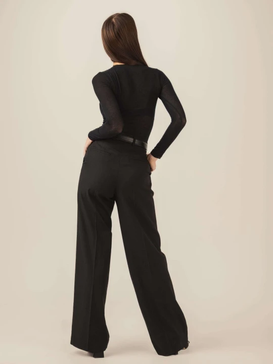 Zdjęcie produktu Klasyczne czarne spodnie wide leg Gloria LAÏF