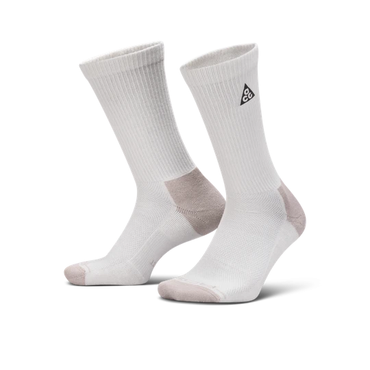 Zdjęcie produktu Klasyczne skarpety Nike ACG Everyday Elevated (1 para) - Szary