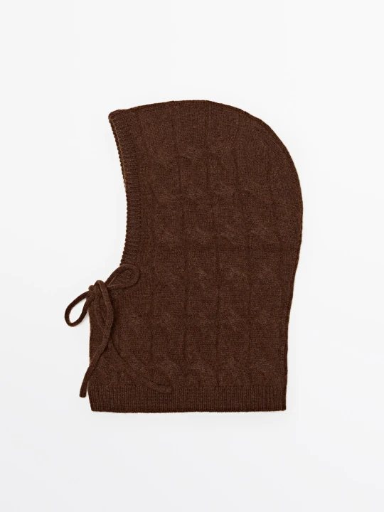Zdjęcie produktu Kominiarka Z Mieszanki Wełny O Splocie Warkoczowym Z Wiązaniem - Karmelowy - Massimo Dutti - Female
