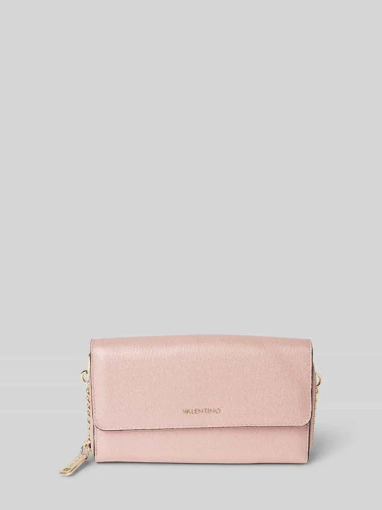 Zdjęcie produktu Kopertówka z aplikacją z logo model ‘KALUA’ VALENTINO BAGS