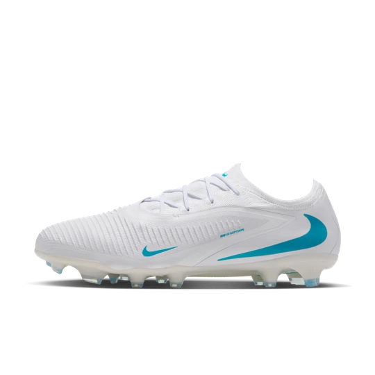 Zdjęcie produktu Korki piłkarskie na twardą murawę Nike Phantom 6 Low Pro - Biel
