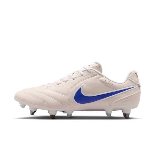 Zdjęcie produktu Korki piłkarskie typu low top na miękką murawę Nike Tiempo Ligera Pro - Biel
