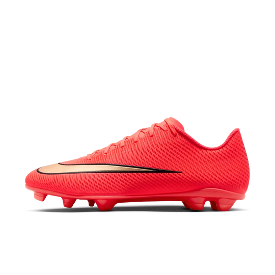 Zdjęcie produktu Korki piłkarskie z niską cholewką na różne typy nawierzchni Nike Mercurial Vapor 17 Club - Czerwony
