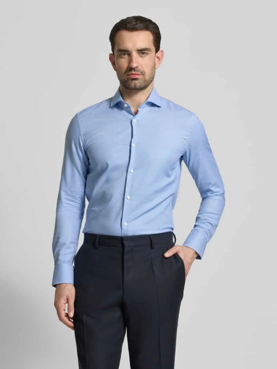 Zdjęcie produktu Koszula biznesowa krój slim fit z extra długim rękawem model 'HANK' Boss Błękitny