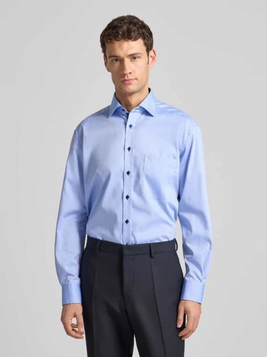 Zdjęcie produktu Koszula biznes o kroju comfort fit z brustaszą Eterna Błękitny