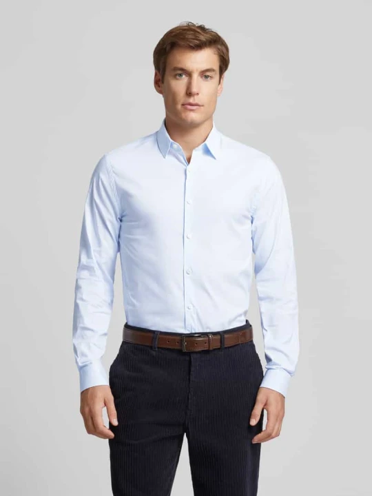 Zdjęcie produktu Koszula biznesowa o kroju extra slim fit z kołnierzykiem typu kent model ‘BRODIE’ Tiger Of Sweden Jasnoniebieski