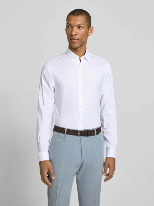 Zdjęcie produktu Koszula biznesowa o kroju extra slim fit z kołnierzykiem typu kent model ‘BRODIE’ Tiger Of Sweden Biały