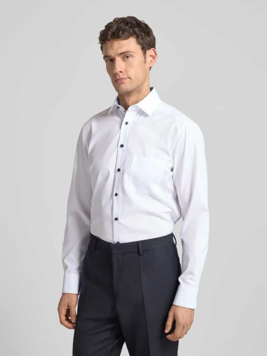 Zdjęcie produktu Nowoczesny krój koszuli biznesowej z brustaszą model „Global” Olymp Biały