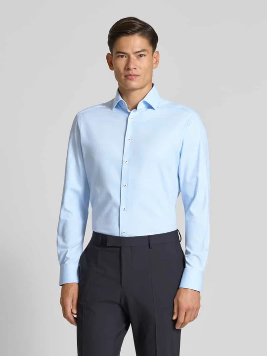 Zdjęcie produktu Koszula biznesowa o kroju modern fit z kołnierzykiem typu kent model ‘Global’ Olymp Błękitny