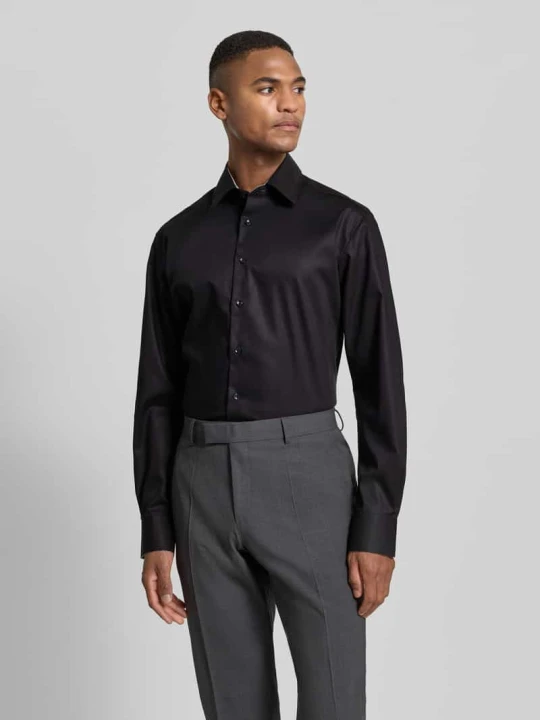 Zdjęcie produktu Koszula biznesowa o kroju modern fit z listwą guzikową Eterna Czarny