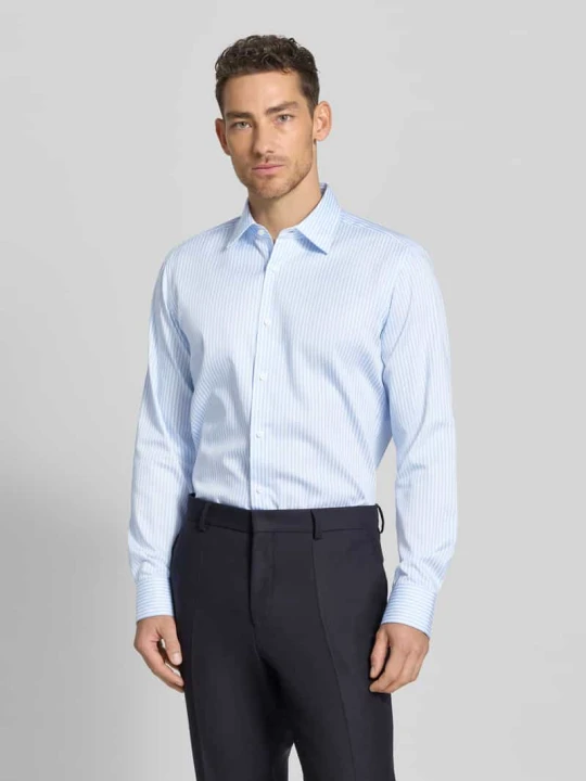 Zdjęcie produktu Koszula biznesowa o kroju regular fit z czystej bawełny model 'JOE' Boss Błękitny
