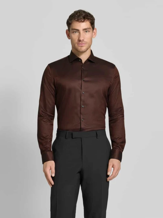 Zdjęcie produktu Koszula biznesowa o kroju slim fit z bawełny z kołnierzykiem typu cutaway Jake*s Orzechowy